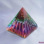 bunte-pyramide-600x450